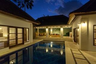 B Villa + Pool Seminyak Dış mekan fotoğraf